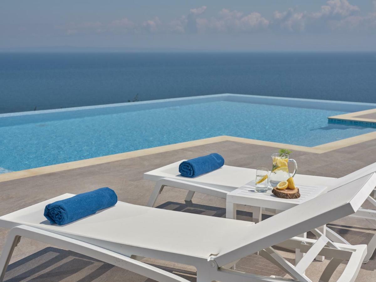 Golden July Luxury Villa Akrotiri  Exteriér fotografie