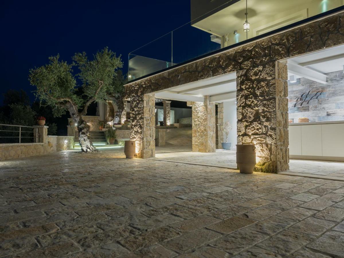 Golden July Luxury Villa Akrotiri  Exteriér fotografie