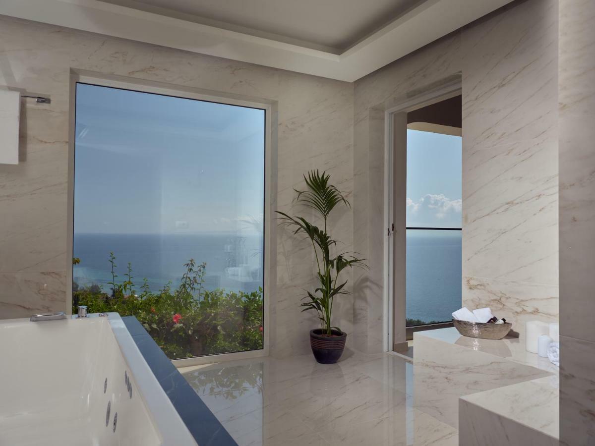 Golden July Luxury Villa Akrotiri  Exteriér fotografie